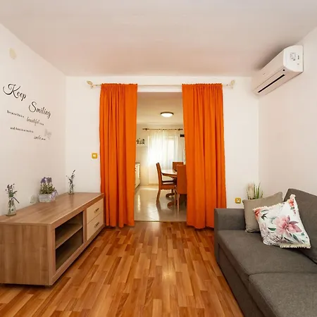 Apartamento Branimir
