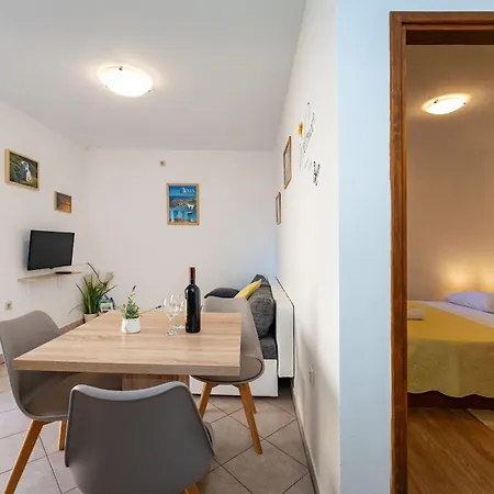 Branimir Apartment Nin