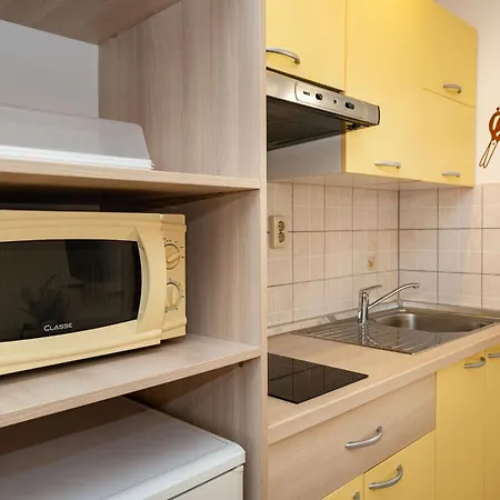 Branimir Apartment *