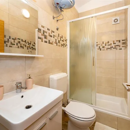 Branimir Apartment *